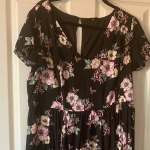 Torrid maxi dress worn once maxi with sleeves